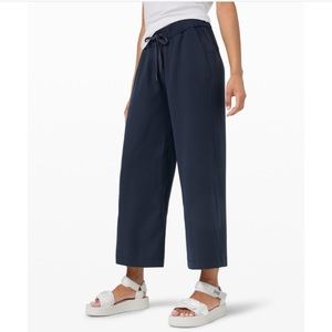 Lululemon in the fly wide leg pants in black